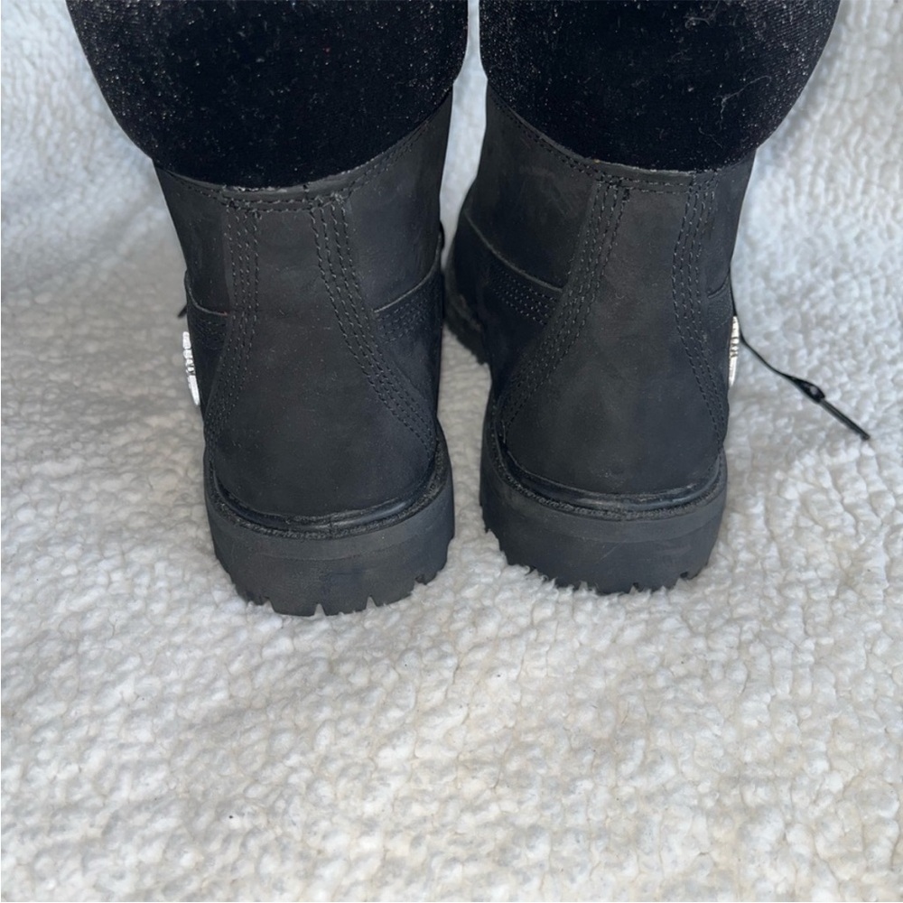 Timberland Black Velvet Women’s Boots - Picture 6 of 8